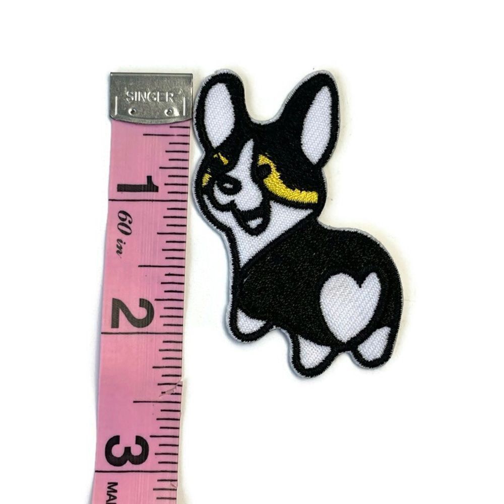Smiling Corgi Embroidered Patch - Picture 2 of 4